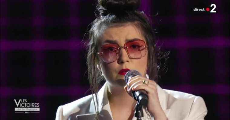 Hoshi in tears at the Victoires de la Musique 2022: she collapses when she talks about her illness