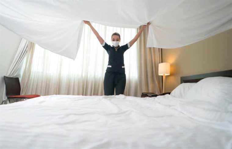 How to fight against the shortage of labor in the hotel industry?