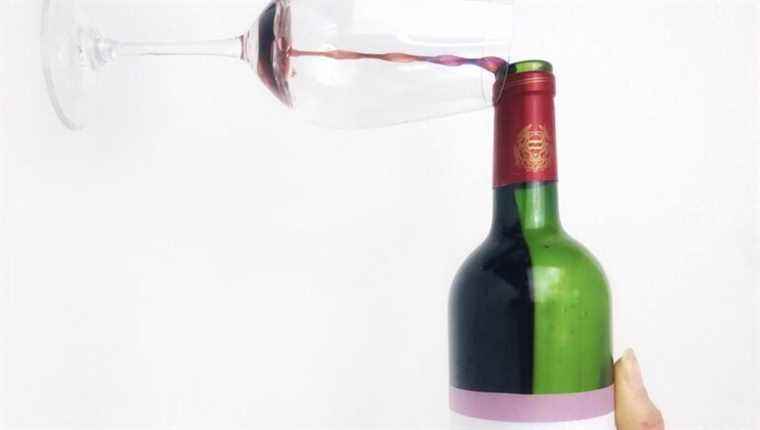 How to preserve all the advantages of a wine when the bottle is opened?