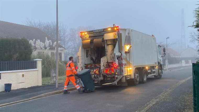 In Châteauroux, stickers and education in the face of the new sorting rules