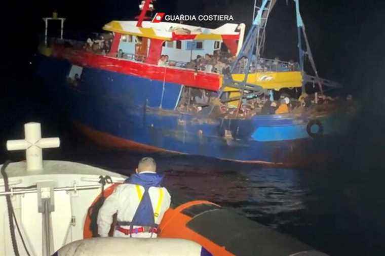 Italy |  Nearly 600 migrants rescued at sea