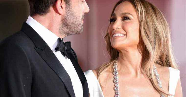 Jennifer Lopez Shows Off Ben Affleck’s Adorable Gift Ahead of Valentine’s Day