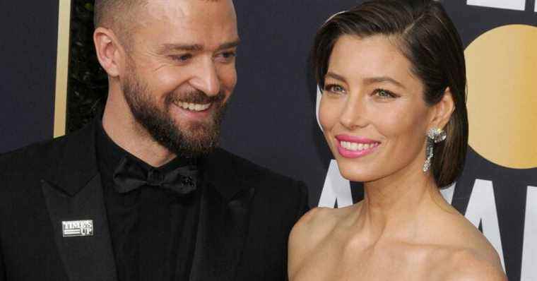 Jessica Biel transformed into an ax murderer for a mind-boggling news item!