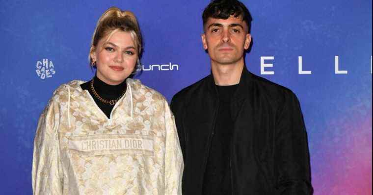 Louane films himself with his darling Florian: inexpressive, he ruins the video…