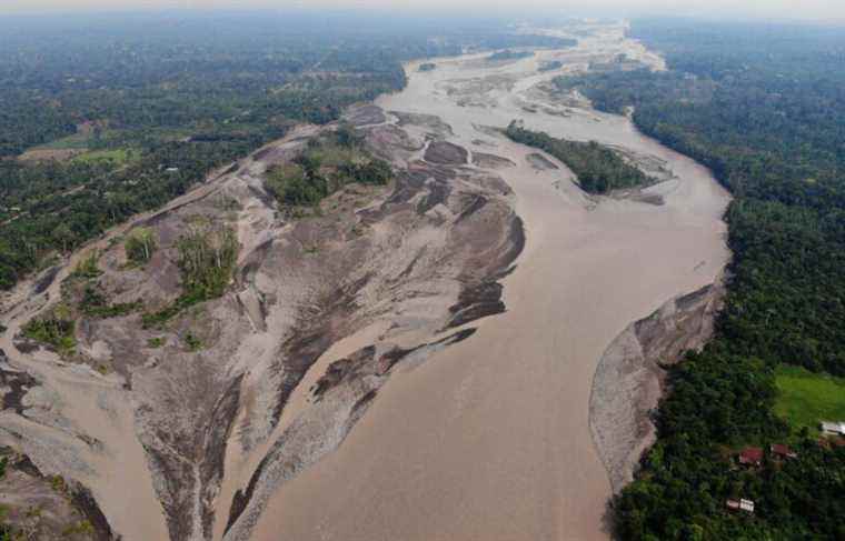 Major oil spill in the Ecuadorian Amazon