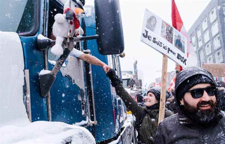 Manifestation of fluff and contrasts in Quebec