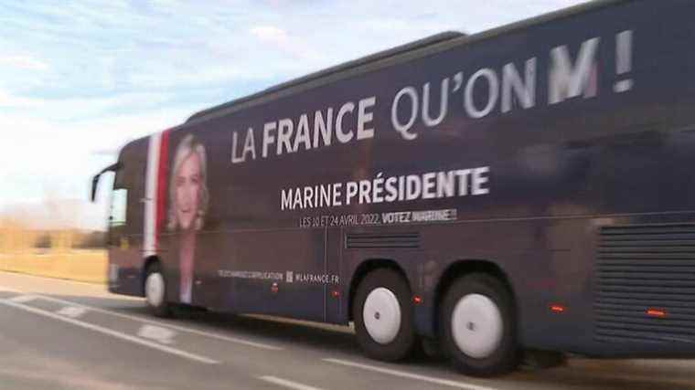 “Marine Le Pen” buses, wild posting or legal practice?