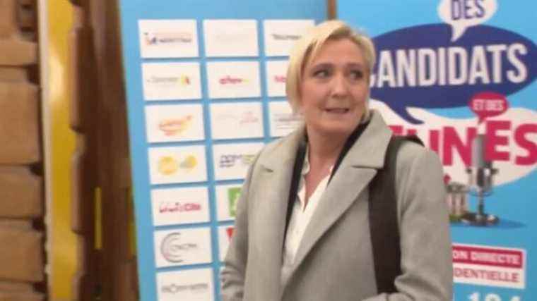 Marine Le Pen suspends her campaign to race sponsorships