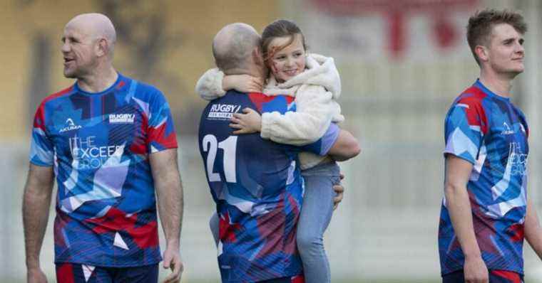 Mia Tindall reappears, in the arms of mom and dad: the queen’s great-granddaughter has grown up!