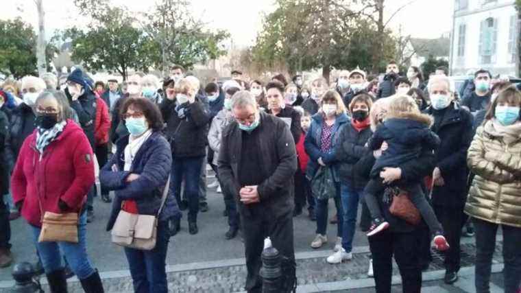 Nearly 150 people mobilized in Oloron against class closures in Béarn