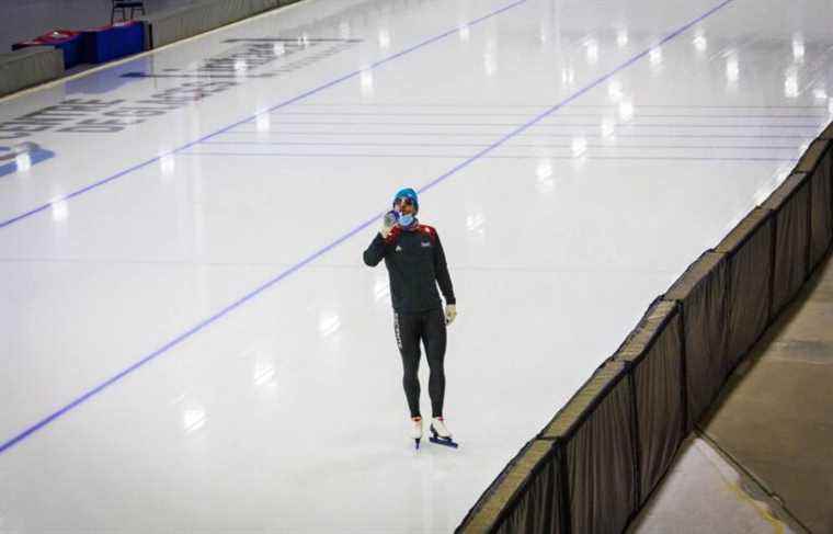 Olympians and citizens skate on the new Quebec ice rink