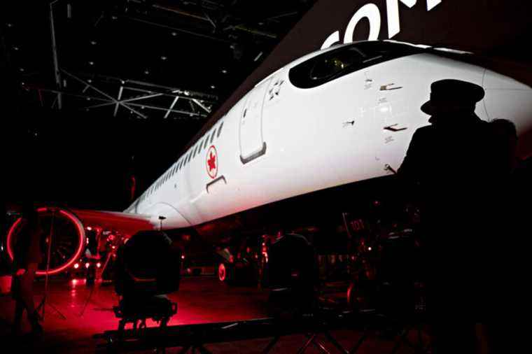 Order Cancellations |  Air Canada backs down and will receive 45 Airbus A220s