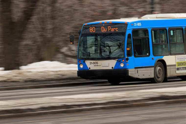 Ottawa offers $750 million to cities to support public transit