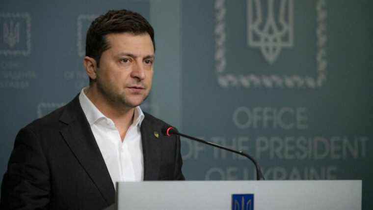 President Volodymyr Zelensky calls for not laying down arms and defending Kiev