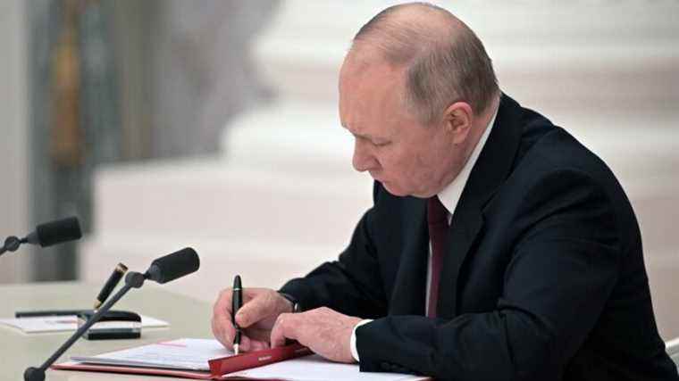 Putin orders his army to enter pro-Russian territories, condemnation of Westerners