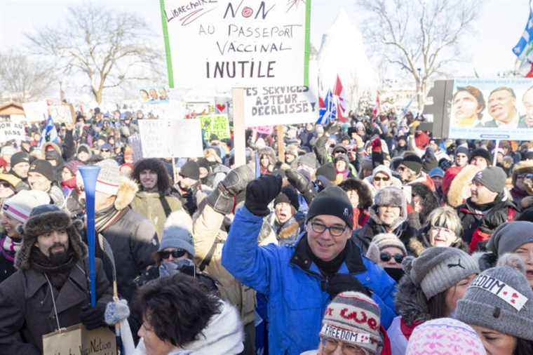 Quebec |  Protesters take René-Lévesque