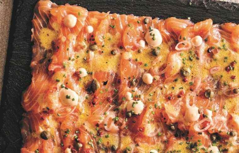 Salmon carpaccio recipe, classic tartar garnish