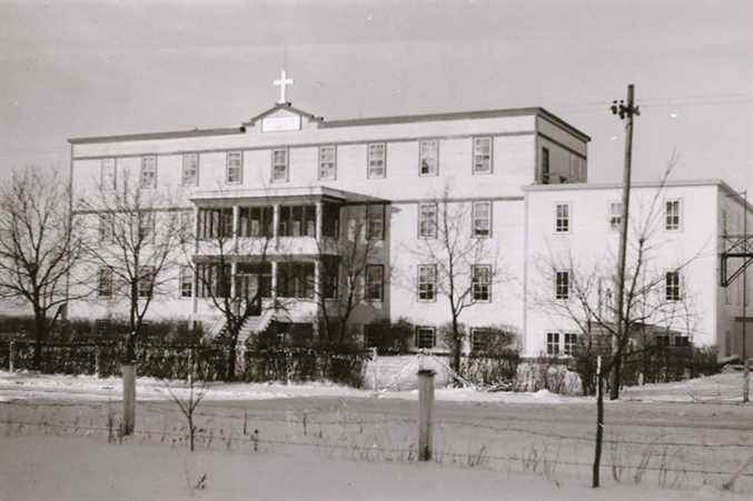 Saskatchewan |  Up to 54 graves could lie near two boarding schools