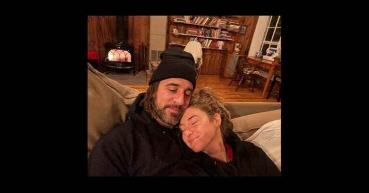 Shailene Woodley again in a relationship with Aaron Rodgers: the proof!