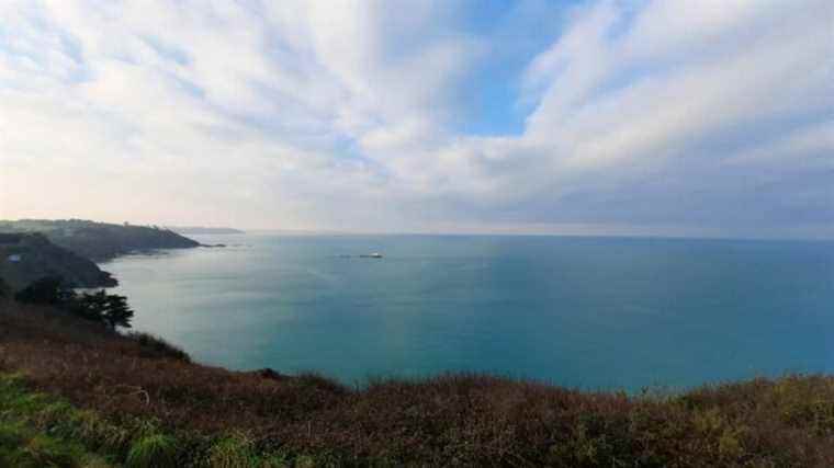 Significant research resources deployed overnight in the Bay of Saint-Brieuc