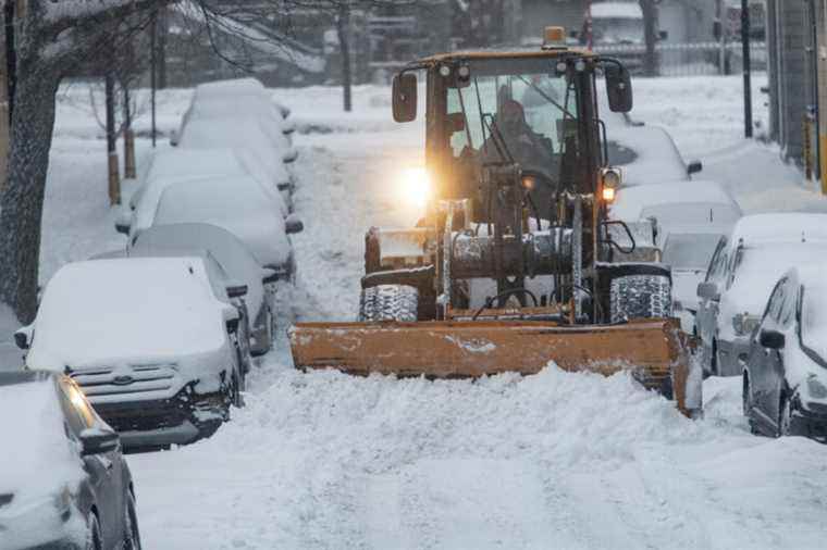 Weather Cocktail |  Travel difficult, schools closed