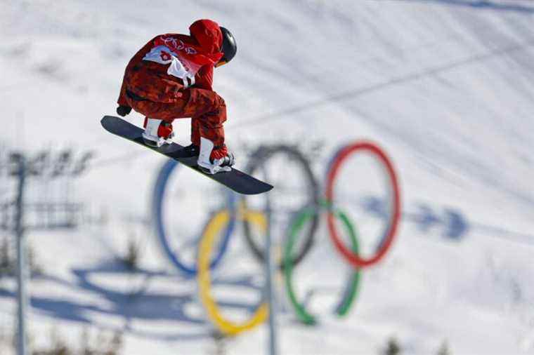 Snowboarding |  A “wicked beautiful day” for Laurie Blouin