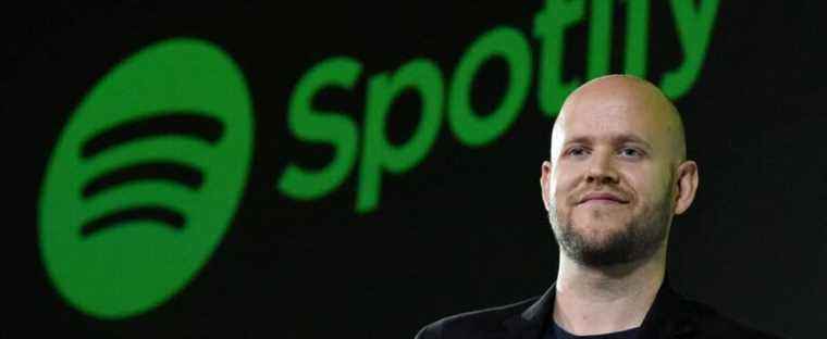 Spotify: CEO Defends US Star Joe Rogan’s Keeping Online