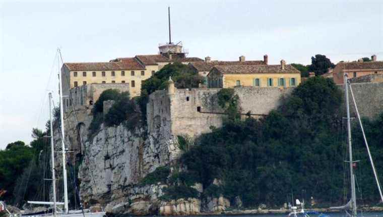 Ste Marguerite Island and its different eras.