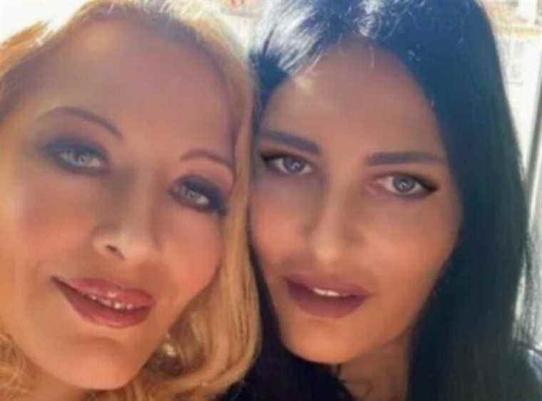 Sylvie Ortega unleashed alongside Darina, the daughter of Sylvie Vartan, Loana’s ex-agent is having fun with her new protege!