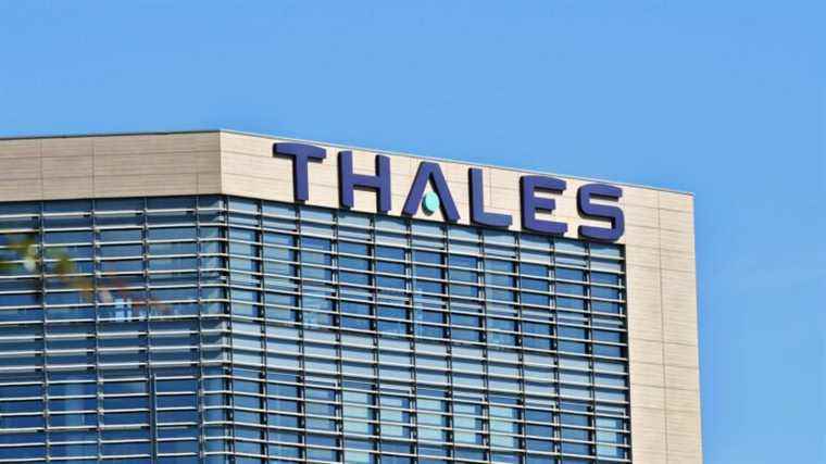 Thales employees block the Laval site to demand wage increases