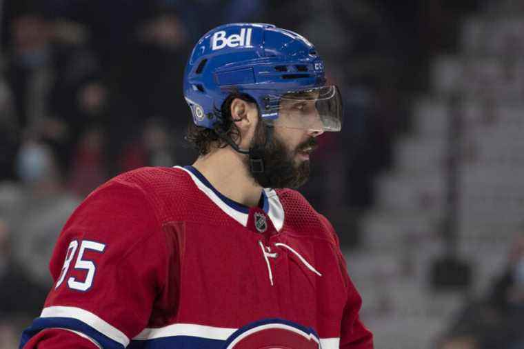 The Canadian |  Mathieu Perreault back, warm-up with seven defenders