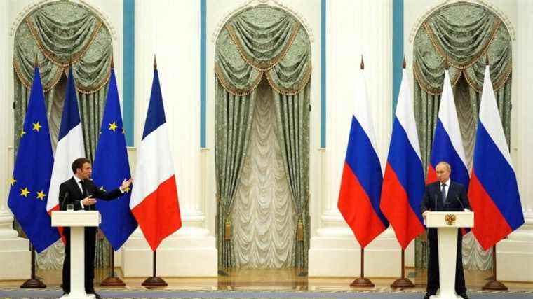 “The French president had a moral and practical obligation to meet Putin”, says Gérard Longuet