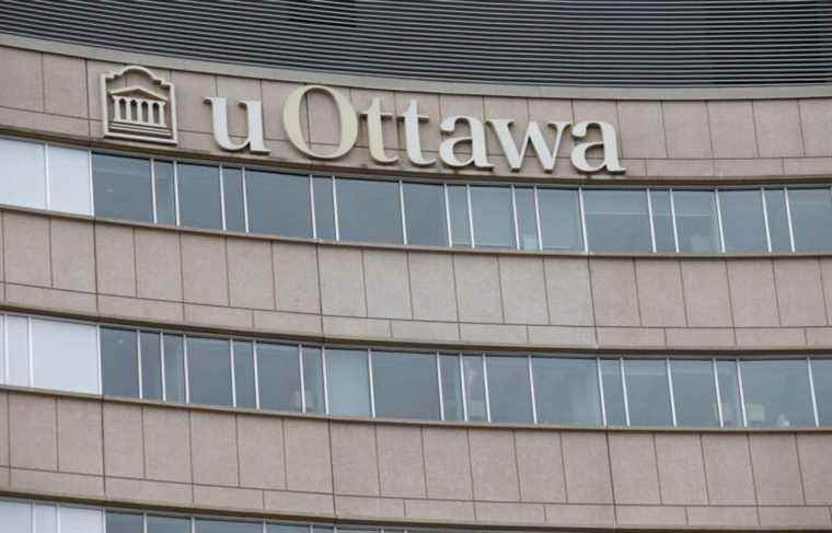 The University of Ottawa will assess whether students can study entirely in French