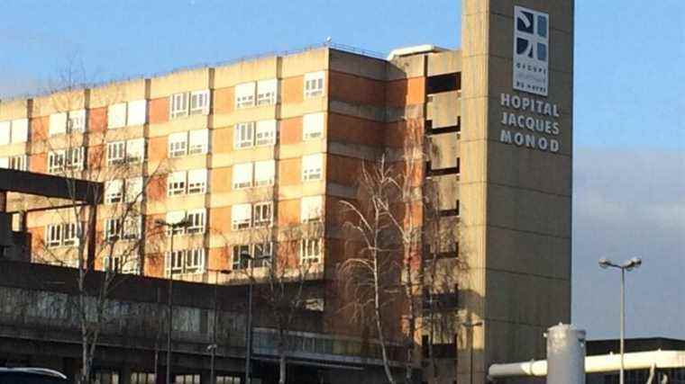 The cost of the health pass at the Monod hospital estimated at more than €200,000