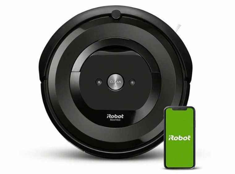 The price of a famous robot vacuum cleaner is plummeting on Amazon