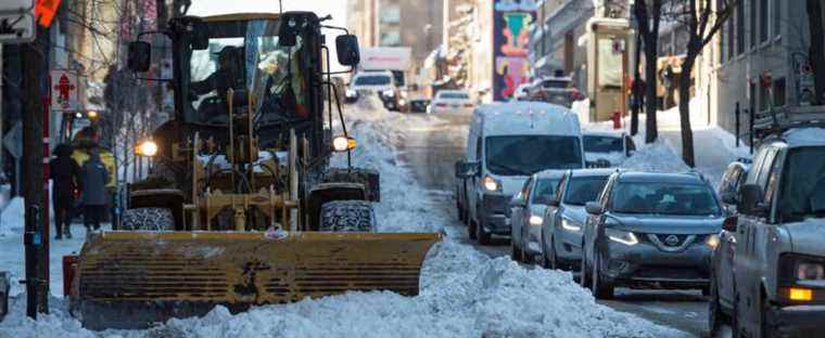 The snow loading operation is going well in Montreal