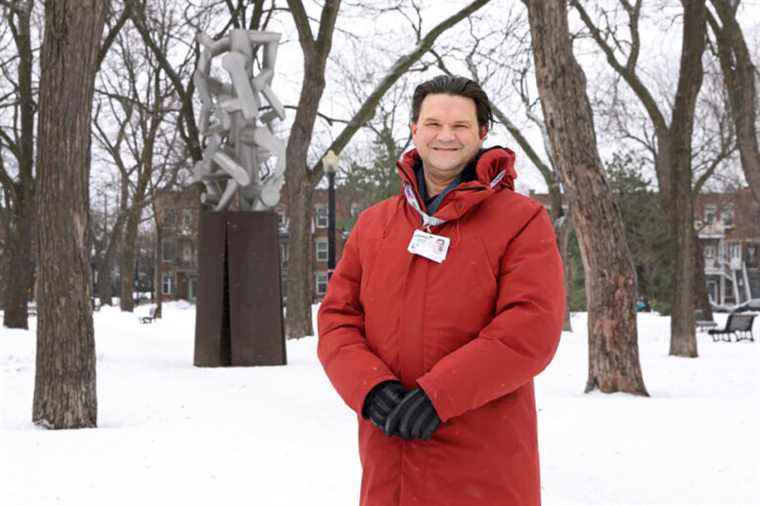 Tour guides miss visitors