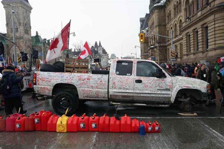 Truckers protest |  ‘Worse than COVID-19’: Ottawa traders are desperate