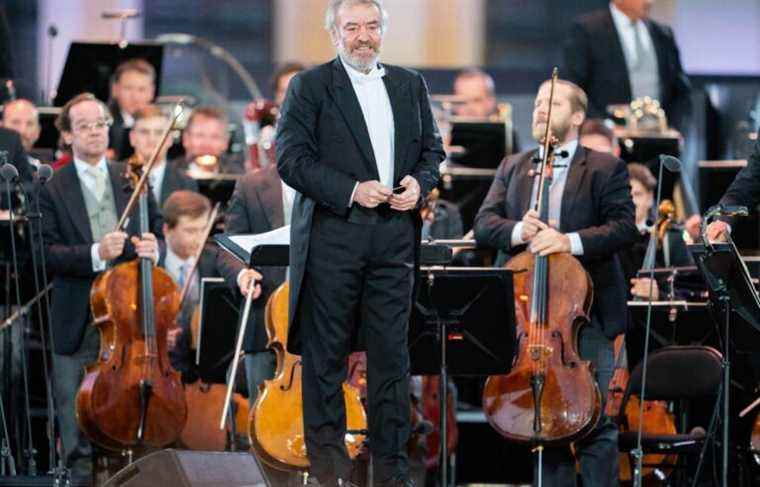 Valery Gergiev dumped by his talent agent