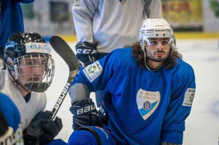 Hockey player stuck in Ukraine |  Eliezer Sherbatov lived the scare of his life