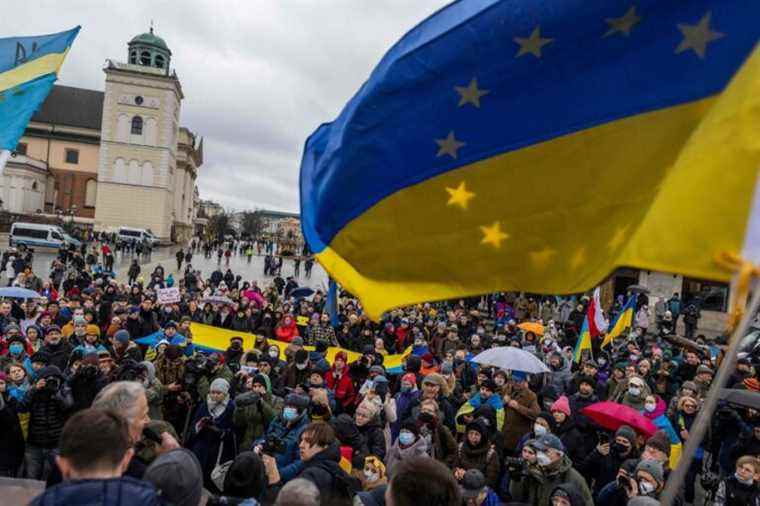 Warsaw and Madrid |  Hundreds demonstrate for peace in Ukraine