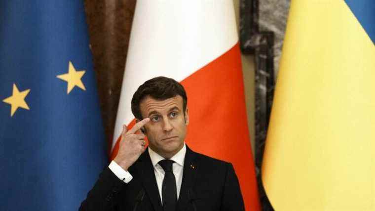 “We will have to think about it at some point”, quips Emmanuel Macron about his candidacy