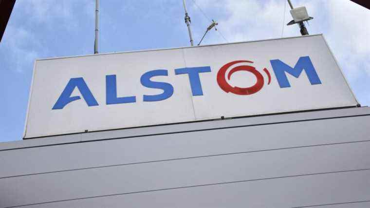 a call for a strike at the Alstom factory in Aytré to demand an increase in wages