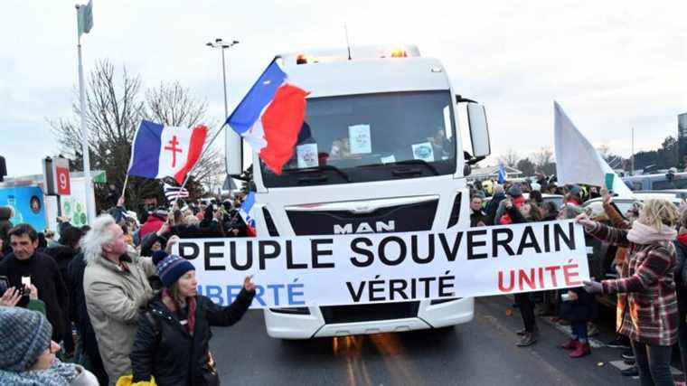 after Paris, stopover near Lille for demonstrators en route to Brussels