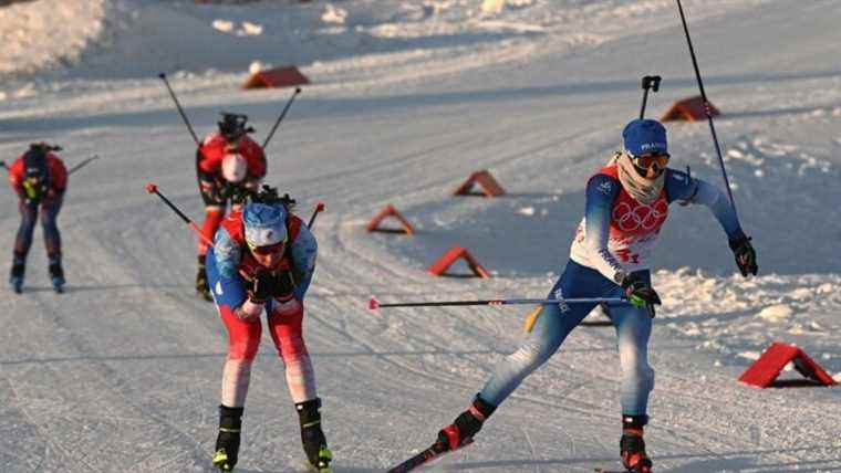 after a difficult start, the French biathletes return to the race on the mixed relay