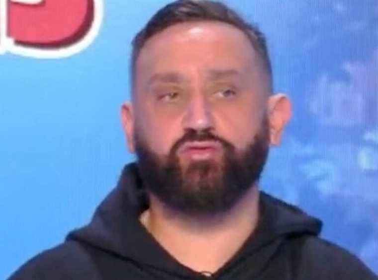 host Cyril Hanouna reveals live that his name was used to obtain nude photos!