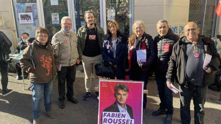 in Marseille, the mission of communist militants to make Fabien Roussel known