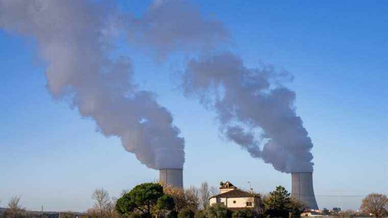 the cost of building six new generation reactors in France is estimated at 51.7 billion euros