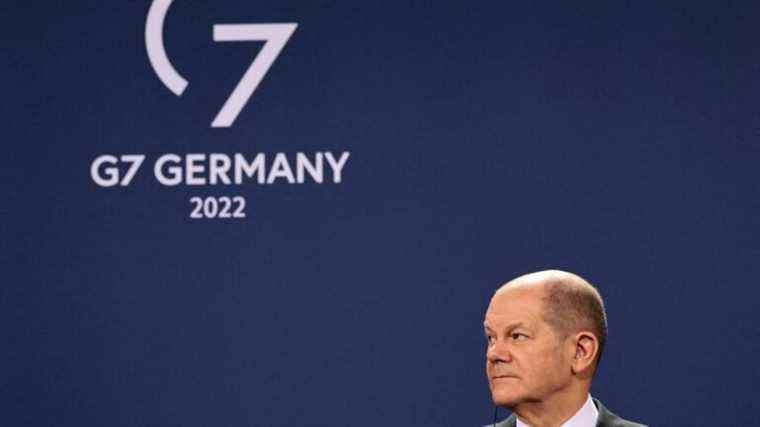 the hesitant first steps of Chancellor Olaf Scholz