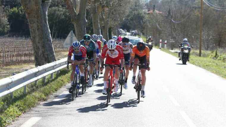 where to see the cyclists pass?